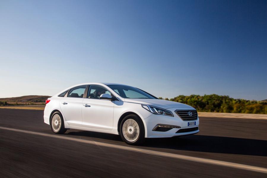  Hyundai Sonata 2015 года  (AU) (фото 21 из 29)